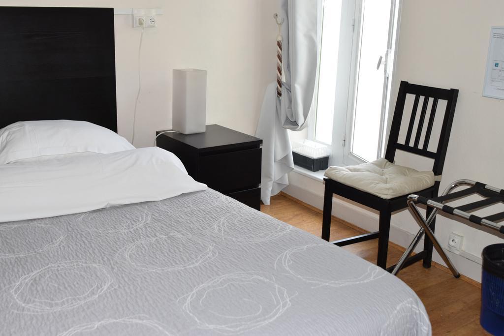 Auberge Le Rabelais Malay-le-Petit Екстер'єр фото