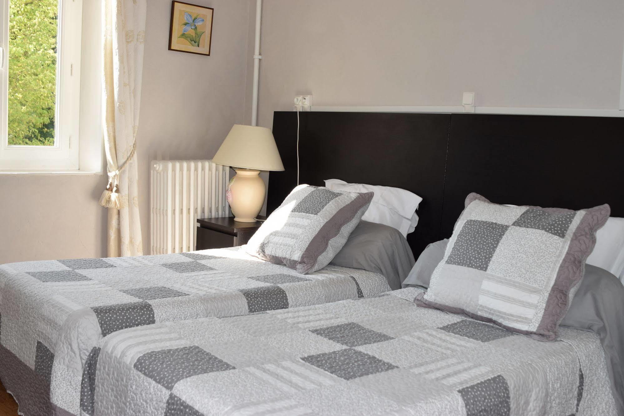 Auberge Le Rabelais Malay-le-Petit Екстер'єр фото