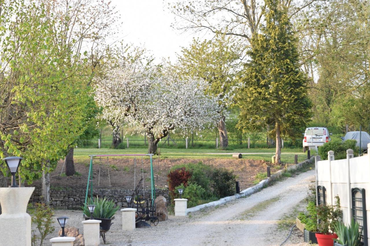Auberge Le Rabelais Malay-le-Petit Екстер'єр фото