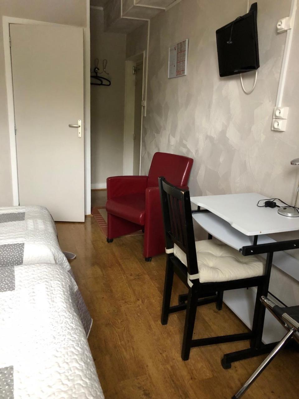 Auberge Le Rabelais Malay-le-Petit Екстер'єр фото