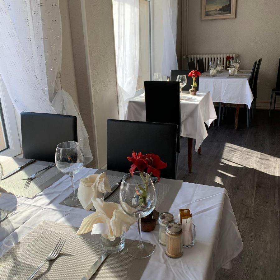 Auberge Le Rabelais Malay-le-Petit Екстер'єр фото