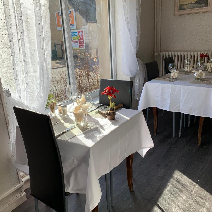 Auberge Le Rabelais Malay-le-Petit Екстер'єр фото